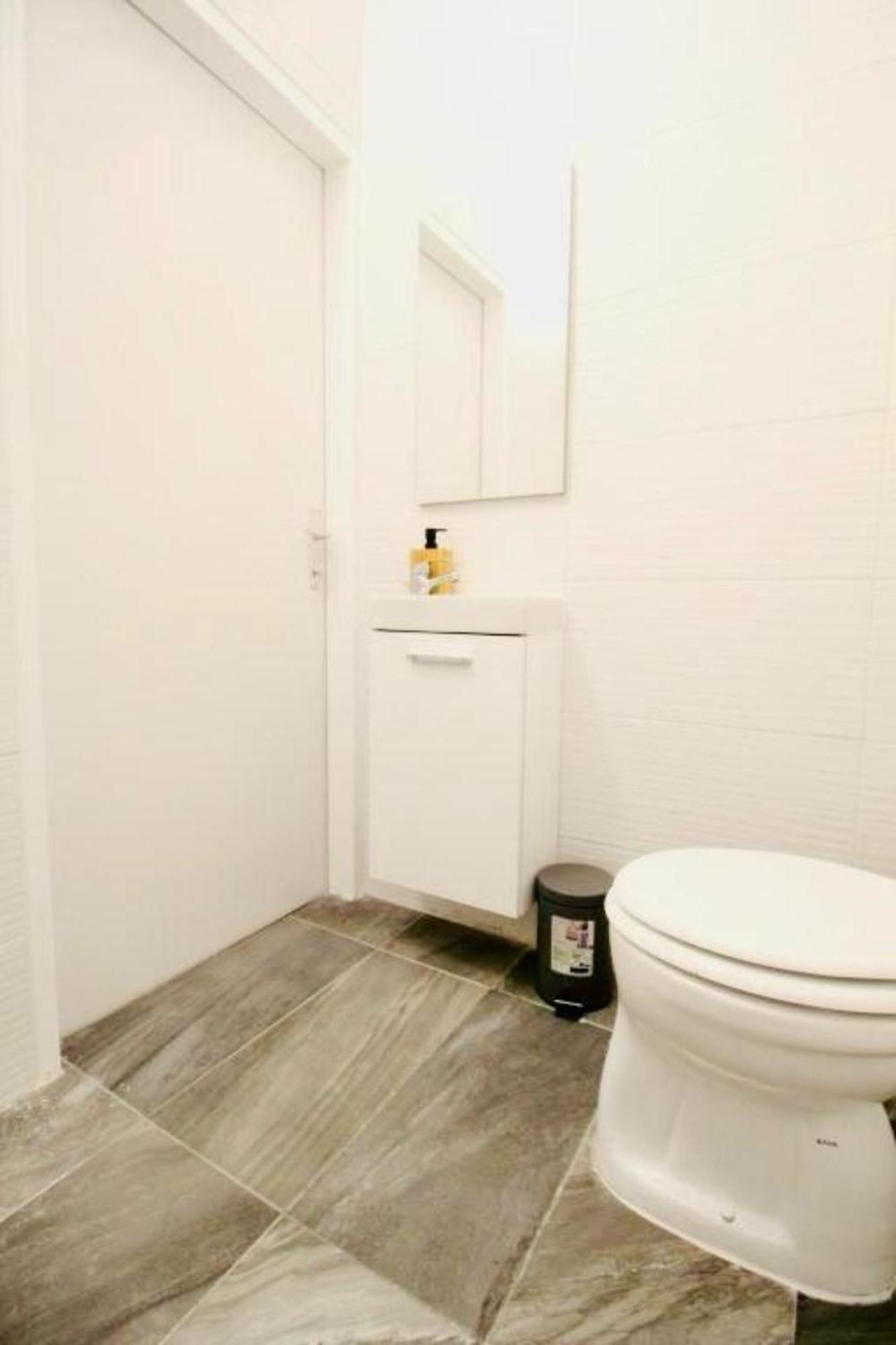 Spacious Cozy 1Br Apt Near To Danube River Vienne Extérieur photo